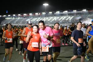 BIB: 2771, 20723, 28585, 2650
                            <button type="button" onclick="openModal(10900655)" class="btn btn-primary btn-sm float-right btn-popup" data-toggle="modal" data-target=".modal-high-quality">
                        <i class="fas fa-shopping-cart"></i> Add to Cart
                    </button>
                                            <button type="button" onclick="isThisMe(10900655, true)" class="btn btn-success btn-sm float-right btn-popup btn-isme hidden" data-toggle="tooltip" data-placement="bottom" title="นี่คือรูปของคุณใช่ไหม คลิกที่นี่เพื่อเอาเข้าอัลบั้ม">
                        <i class="fas fa-plus"></i> Add to album
                    </button>
                    <button type="button" onclick="isThisMe(10900655, false)" class="btn btn-warning btn-sm float-right btn-popup btn-isnotme hidden">
                        <i class="fas fa-ban"></i> Remove from album
                    </button>